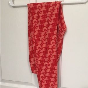 Lularoe Valentine’s Day Pink Cupid OS Leggings